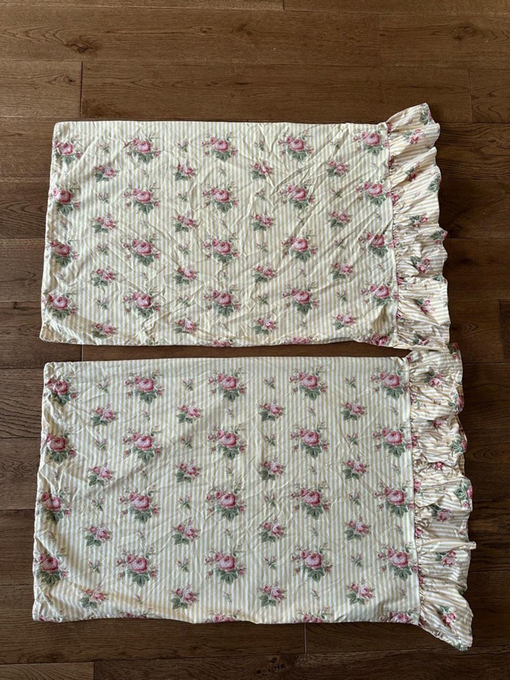 Rare Vintage Ralph Lauren Floral Stripe Ruffle Standard Pillow Cases 100% Cotton